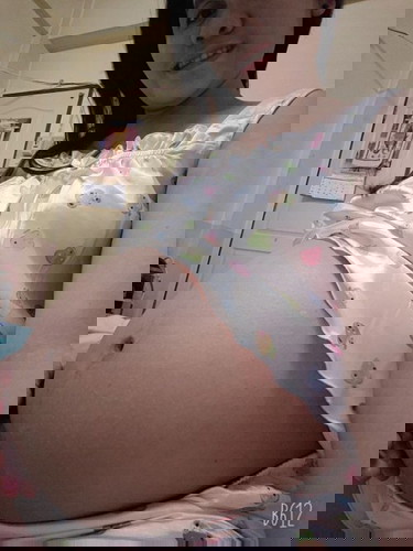 สอบถามหน่อยค่ะ
ตอนนี้ท้องได้30W+5D แล้ว มีอาการไอแห้ง คุนแม่บ้านไหนเคยเป็นบ้างมั้ยคะ