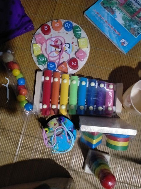 Ad gửi nhầm quà cho em rồi ạ