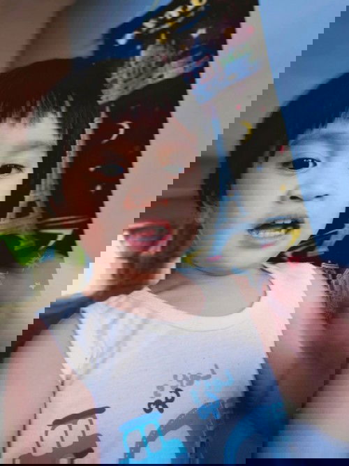 Is there something wrong with my son? Is this a flu,pagngingipin or covid symtoms?