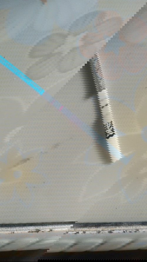 Malam bulan saya mau tanya,
Hpht sya tgl 3 september dan tgl 11 oktober sy sudah positif.