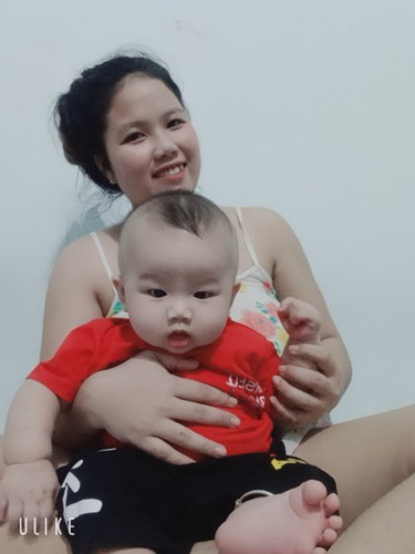 Mấy mom ơi 2 bữa nay mưa e bị sốt mà đang cho bé bú sd thuốc j đc ạ