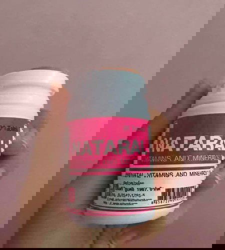 กินยาบํารุงครรภ์เม็ดสีเขียว แล้วก็กิน วิตามิน nataral