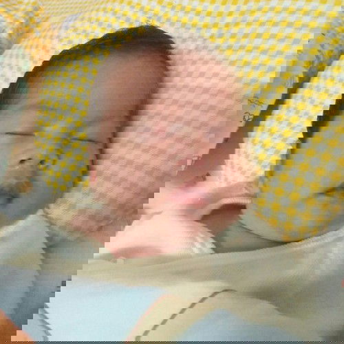 กำหนดในสมุดคือเดือนตุลา แต่น้องโดนผ่าคลอดออกมา 20 กันยา
มีภาวะหายใจเร็ว ต้องโดนส่งตัวไปรพ.ปิยะเวท