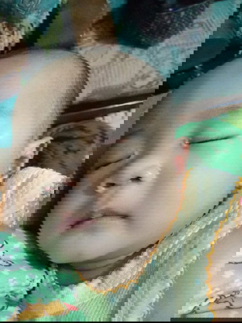 bunda maaf mau tanya dsni ada ngk anaknya ngk mau nyusu anaku ngk mau nyusu usia 4 bulann23 kenapa y