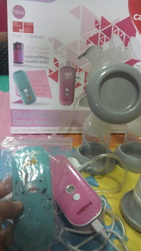 ส่งต่อค่ะเครื่องปั้มนมไฟฟ้าคาเมร่า
1500.00บาทส่งฟรีค่ะ