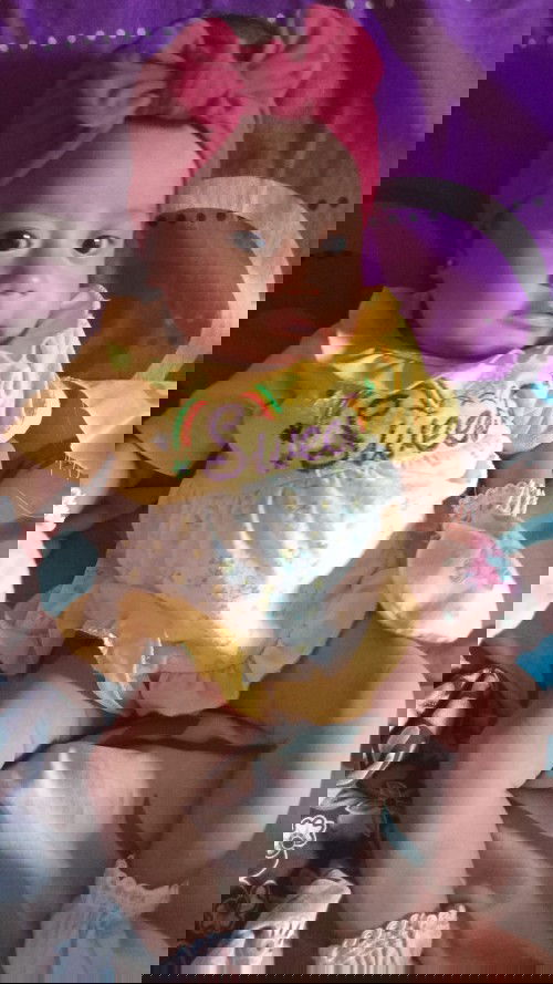 Bayi 1 bulan setengah pingin nya duduk