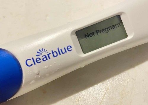 UPT STRIP LINE POSITIF VS CLEARBLUE DIGITAL NOT PREGNANT