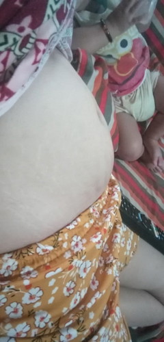 18weeks pregnant tummy