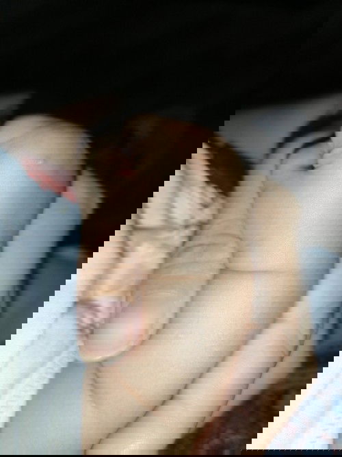 Tumubo sa kamay ni baby