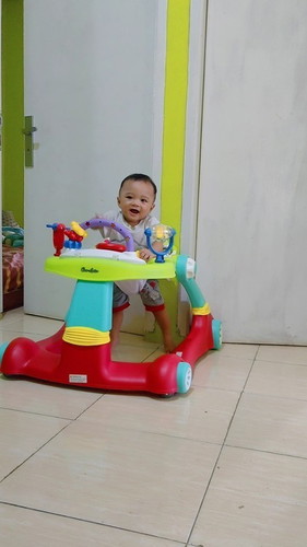 DIJUAL Baby Walker & Push walker. . LIKE NEW .