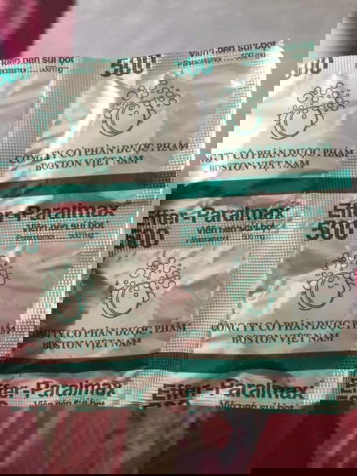 Mấy c ơi e bầu 20w mới chích covid về tối sợ sốt mua thuốc này uống đc k ah