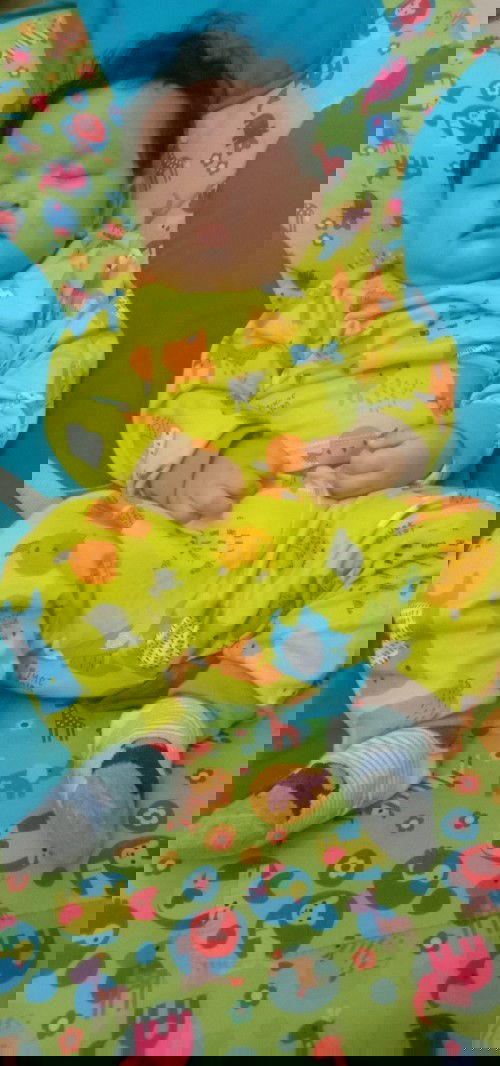 Bayiku 4 bulan 1 mggu