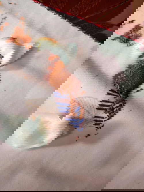 น้องอายุได้20วันถ่ายเป็นสีนี้แล้วถ่ายบ่อยเกิดจากสาเหตุอะไรค่ะ