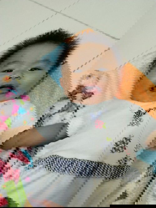 สอบถามค่ะ ป้อนข้าวลูกครั้งแรก ให้ป้อนเวลาไหนค่ะ