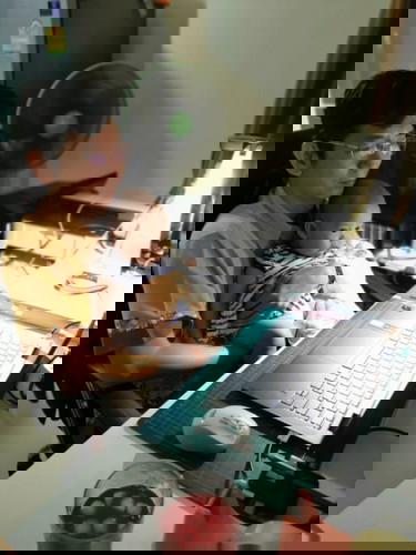 ผู้ช่วยสอนตัวน้อย