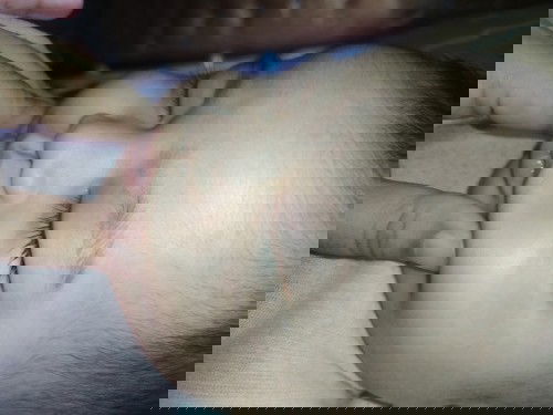 Bayi ketergantungan ayunan