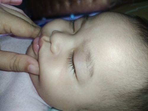 Bayi ketergantungan ayunan