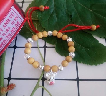 Có mom nào đang mang thai ở tháng thứ 7 mà đi ngủ hay bị tức bụng giống em không ạ