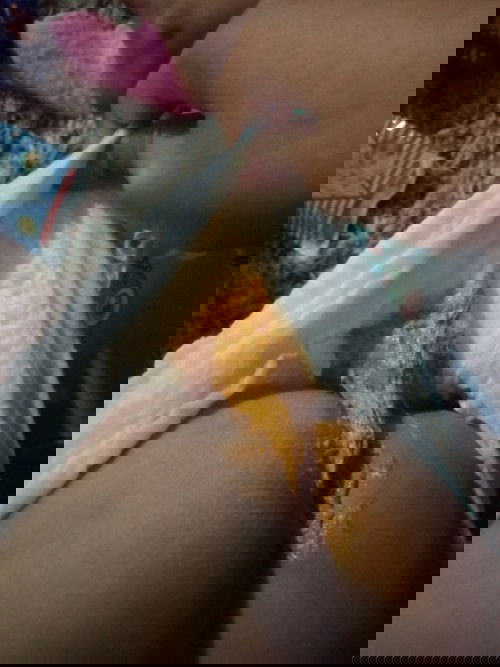 ลูกกินกล้วยเป็นครั้งแรก🍌