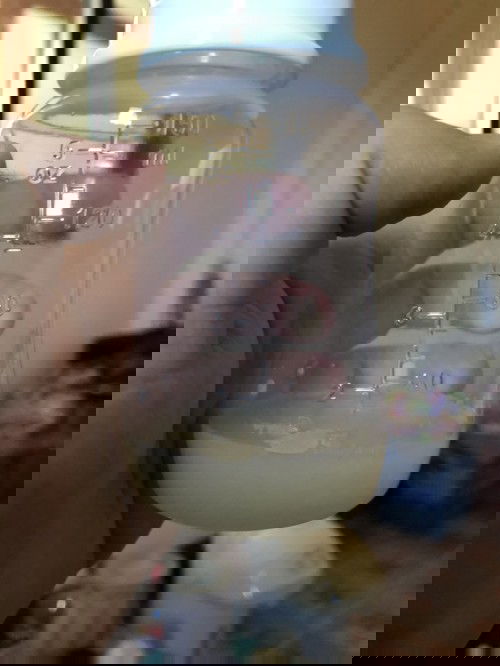 คลอดมาได้4วันแล้วน้ำนมน้อยมากๆใครมีวิธีแนะนำทำให้นมมาเยอะบ้างคะไม่อยากให้นมชงลูกเลยพอลองปั้มนมปั้มตั้งนานสองข้างได้แค่ออนซ์เดียวน้อยมากเลยค่ะ