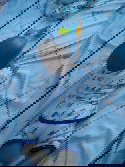 5 bulan 5 hari belum bisa tengkurap sendiri