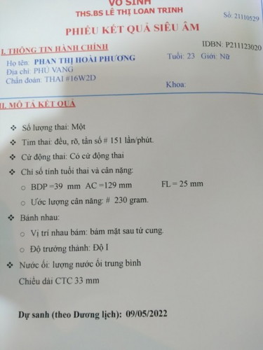 16w mà 230gram đạt chưa các mom, siêu âm mà em lấy tay che mặt lại không cho mẹ xem mấy mom à