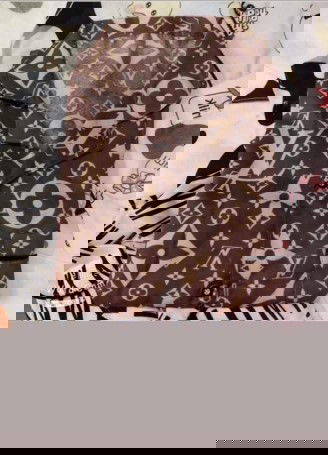 Các mom hỗ trợ và giúp e với ạ