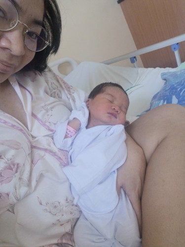 Having my first baby at 39 that's what I'm thankful for. Waited fo 10 years.