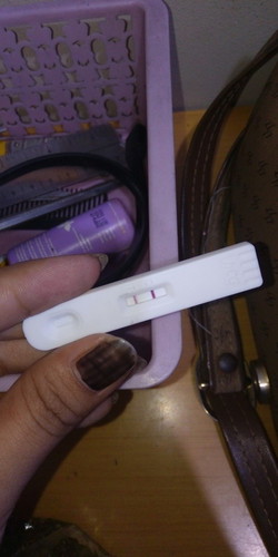 Hii po mga mommy?? 1week na po ako delay then nag PT na po ako.. yan po lumabas..Preggy na pokaya k0