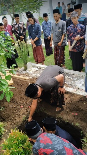 Selamat jalan putriku.. ,😭