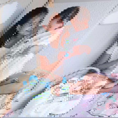 Bathtime is our bonding time!