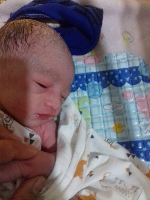 Alhamdulillah lahir di 38w2d