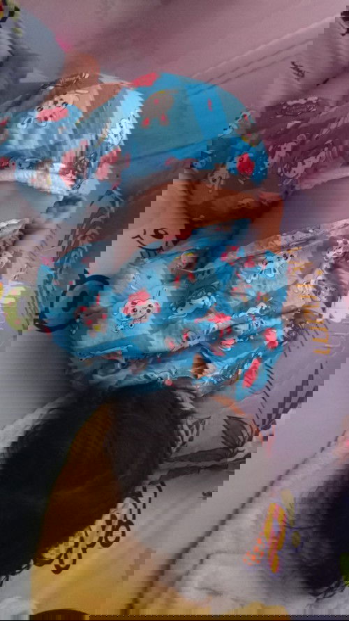 Ủa ủa, các mom có bé ngủ thế này không?