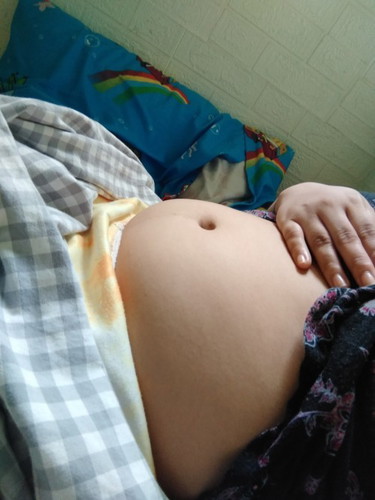 9weeks preggy po ako and wala ako sintomas na nararamdaman kahit pintig sa puson wala po nung 6weeks
