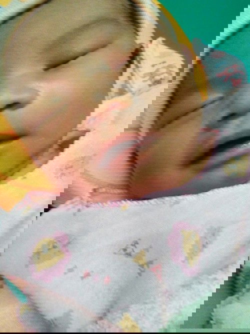 แอบแตกแล้วค่ะกำหนด4มกรา65คลอด21ธันวา64คลอดธรรมชาติค่ะ
ด.ญ.พิชญธันณ์ หวันสู
น้องซัยร่า