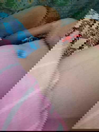 ask ko lang po kung nakakaranas kayo ng parang may bumubukol po sa tummy pag umaga? 3months preggy