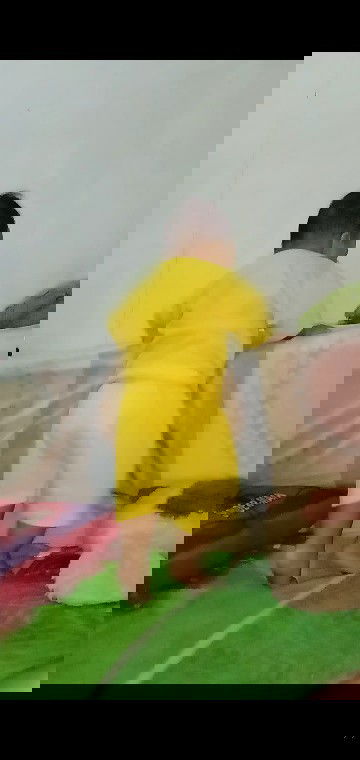 Perihal duduk dan merangkak?