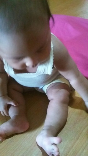 Bayi 4 bulan udah bisa duduk