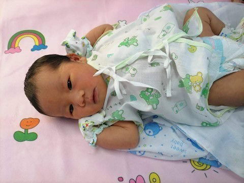 ลูกไม่ยอมดูดเต้า