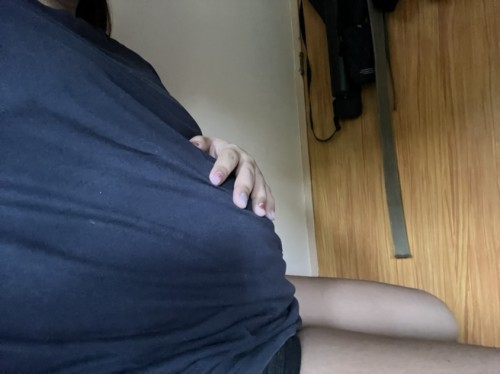 Normal lang po ba na maliit ang tyan? 31 weeks na po ako.
