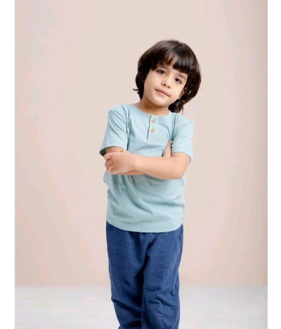 Henley Tee ternyaman