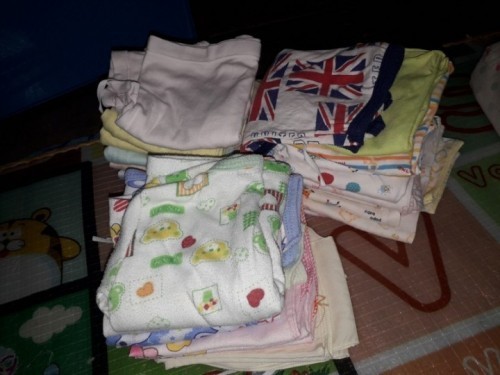 ซื้อขายเสื้อผ้า โล๊ะเสื้อผ้าลูกสาวค่ะ