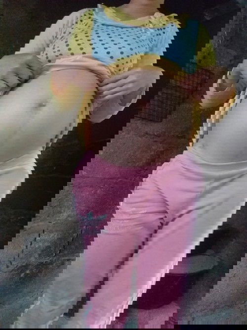 ai có kinh nghiệp cho mon hỏi bụng như này trai hay gái ạ