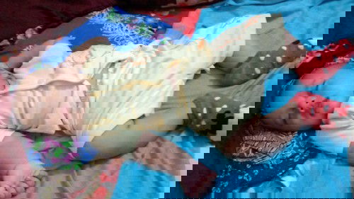 Bayi 3 bulan rewel maunya tidur digendong sambil nenen