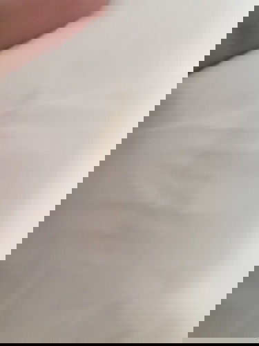 ท้องได้19+1wมีเมือกออกเป็นสีน้ำตาลจาง อันตรายมากไหมค่ะ