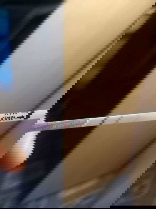 สวัสดีค่ะ คืออยากสอบถามคุณแม่