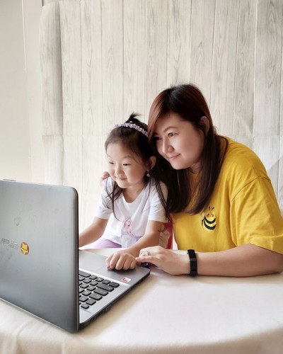 Sekolah bahasa asing untuk anak?