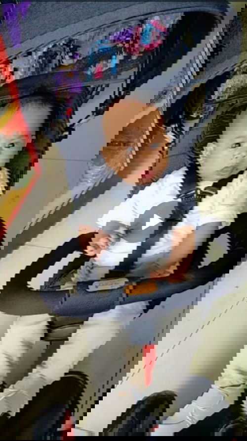 Baby 5 bulan naik sepeda roda 3