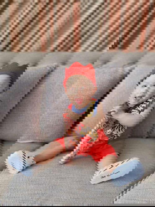 เอาอาตี๋น้อยแต่ละบ้าน พามาโชว์ตัวหน่อยคร๊าบบบบ บ้านนี้ 8 เดือน 4 วัน ฟันขึ้น 2 ซี่ล่าง สองซี่บนกำลังตามมาครับ