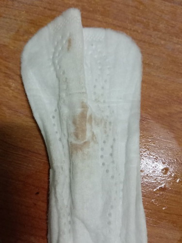 Ade cairan coklat adakah normal??